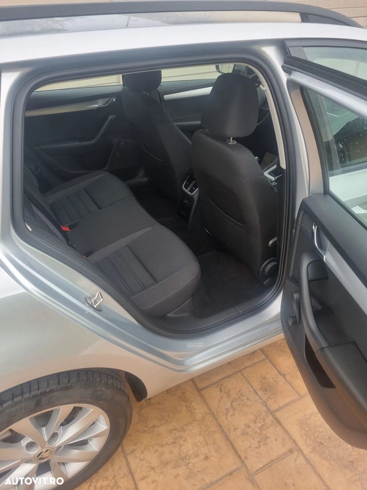 Skoda Octavia 1.6 TDI Ambition - 8