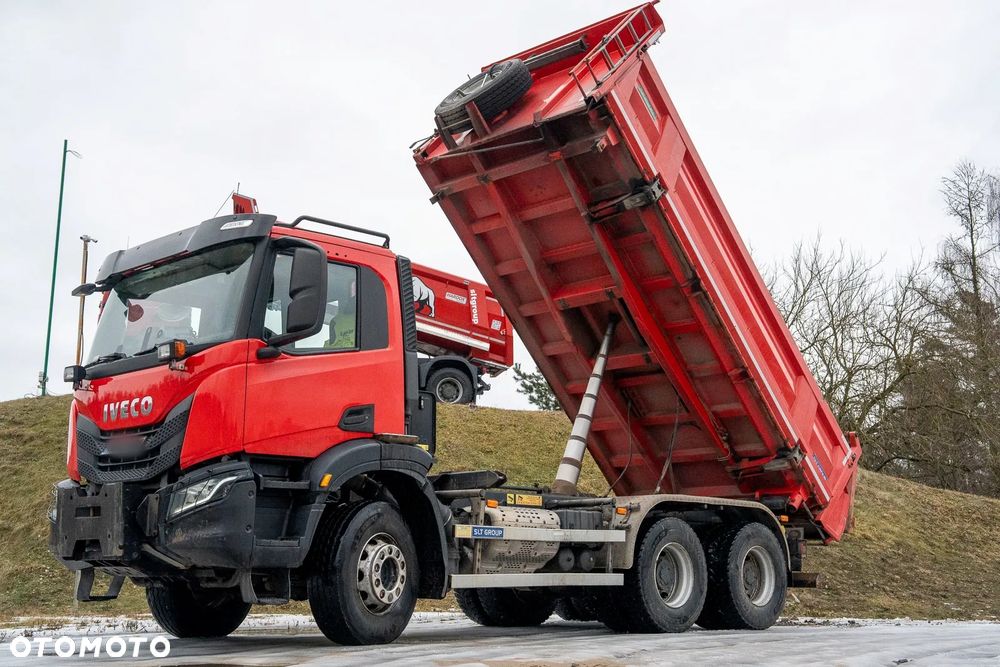Iveco Trakker 6x4 - 9