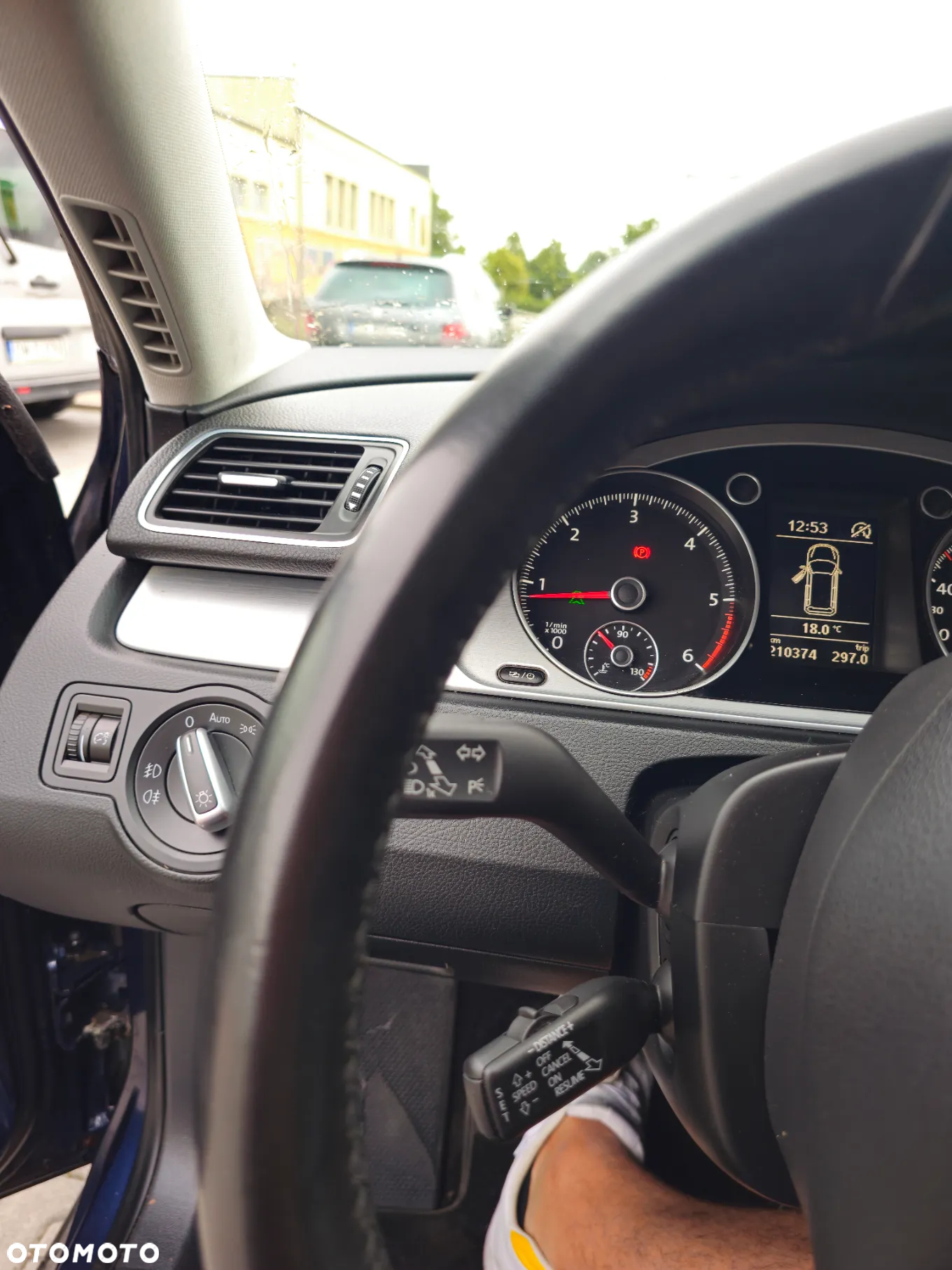 Volkswagen Passat 2.0 TDI Highline - 18