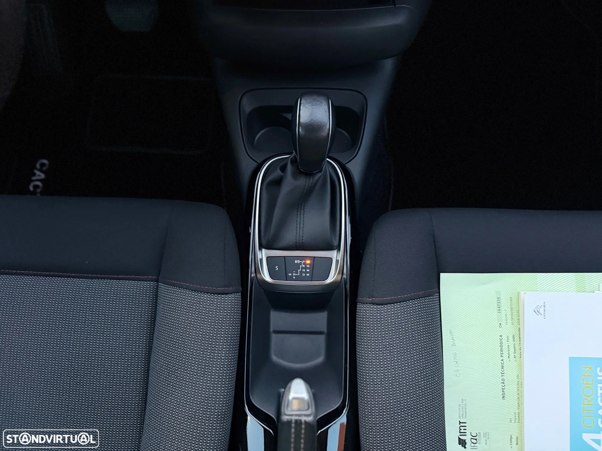 Citroën C4 Cactus 1.2 PureTech Shine EAT6 - 7