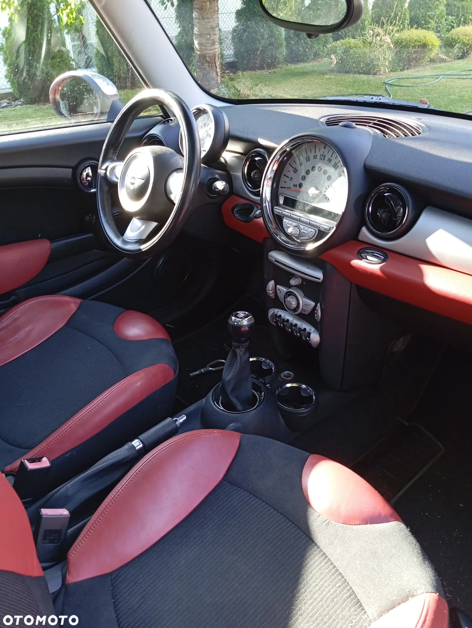 MINI Cooper Standard - 5