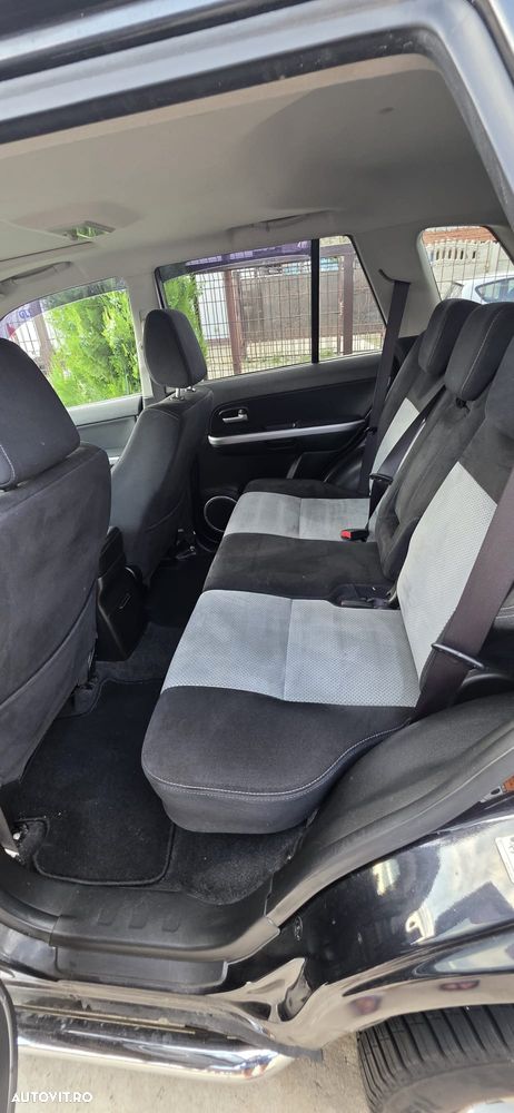 Suzuki Grand Vitara 1.9 DDiS Comfort DPF Limited - 27
