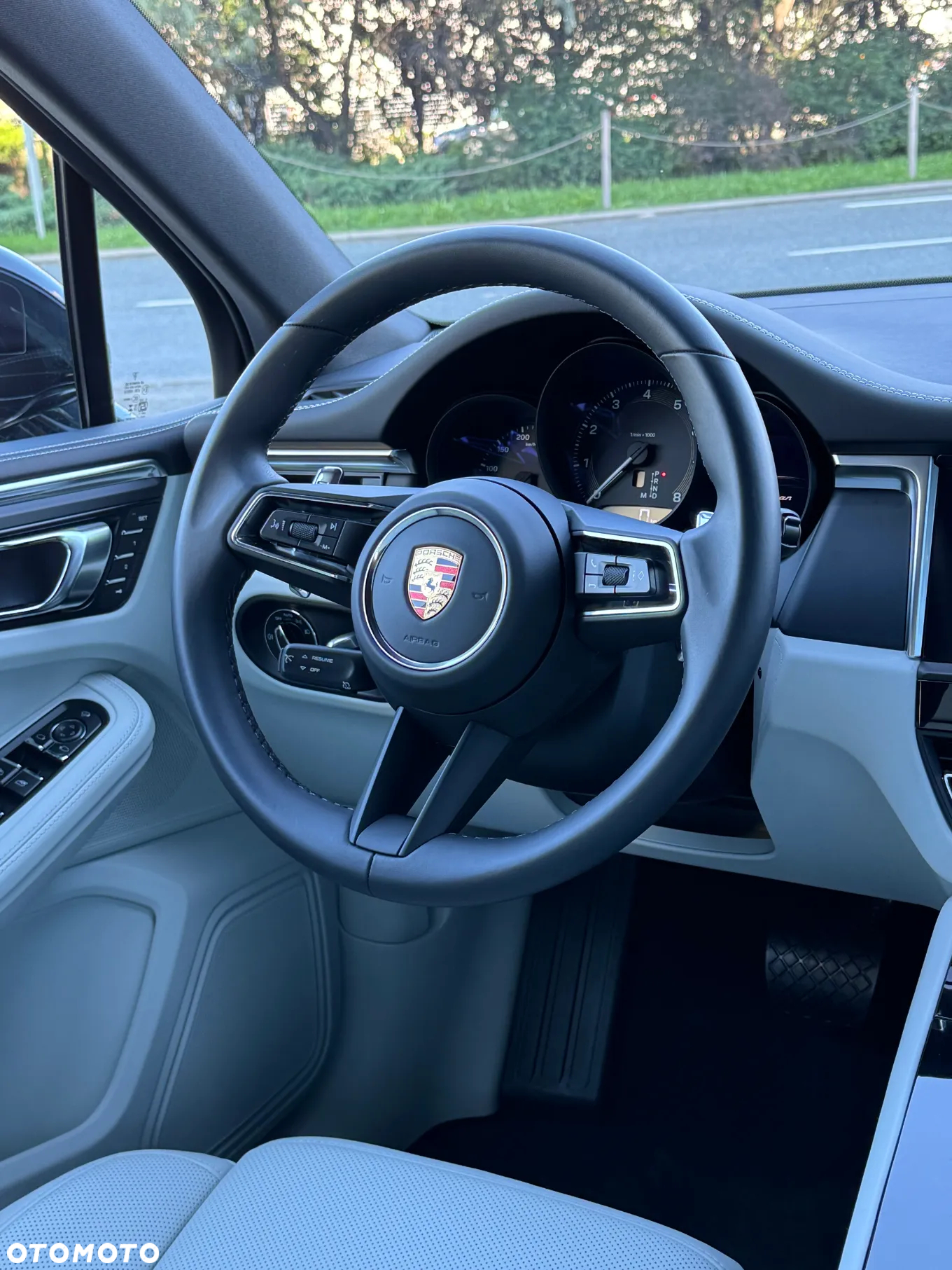 Porsche Macan T - 13