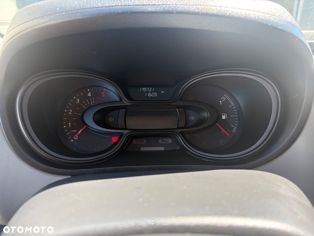 Renault Trafic - 12