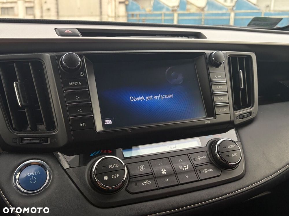 Toyota RAV4 Hybrid Premium 4x4 - 17