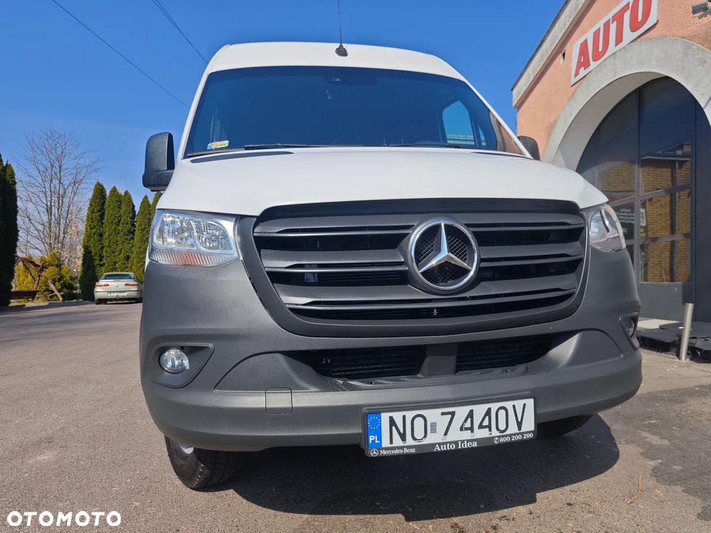 Mercedes-Benz Sprinter - 4
