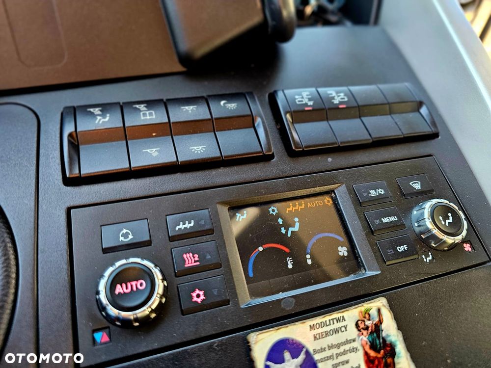 Mercedes-Benz TOURISMO dostępne od ręki - 15