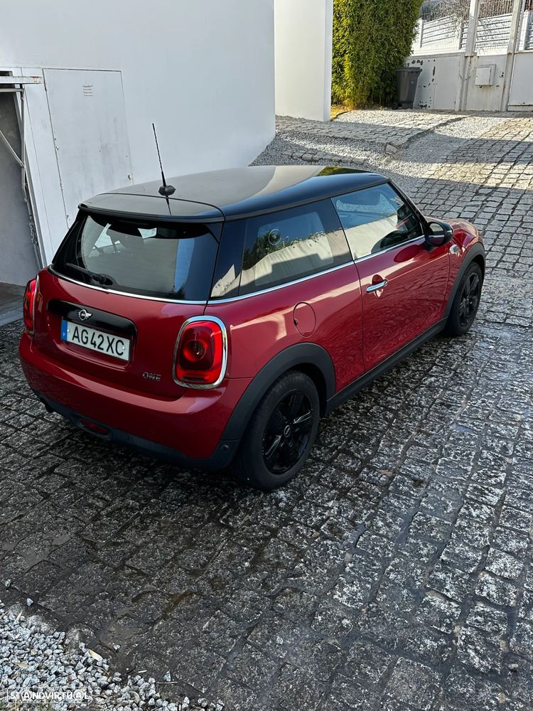 MINI 3 Portas One - 12