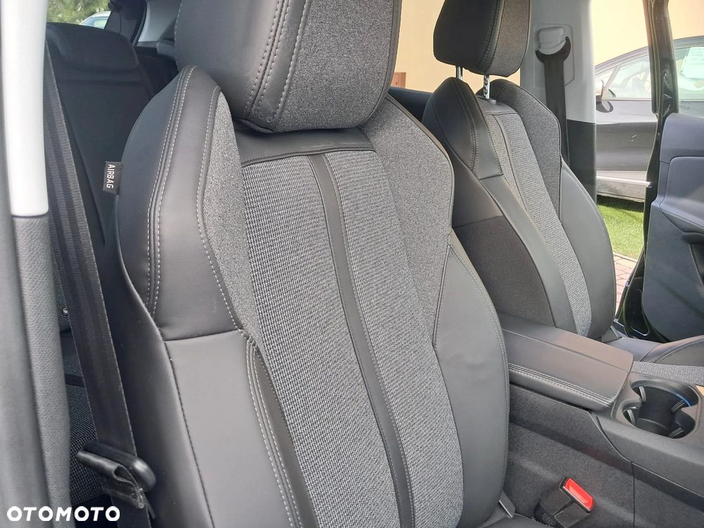 Peugeot 3008 PureTech 130 Stop & Start GPF Allure - 18