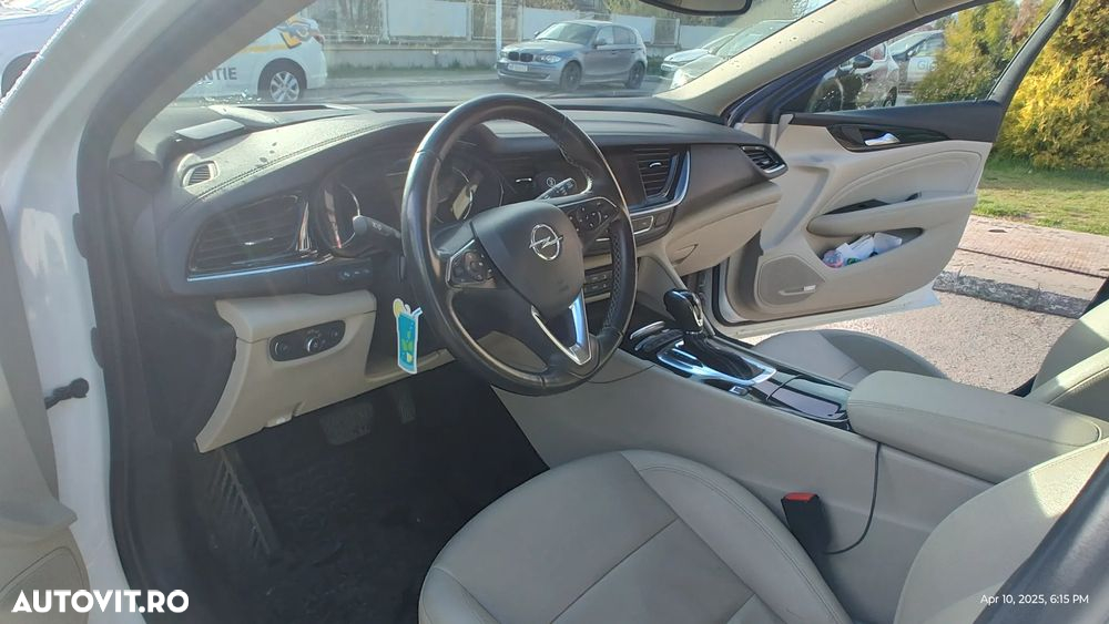 Opel Insignia Sport Tourer 2.0 Turbo 4X4 Start/Stop Country Tourer Exclusive Aut. - 9