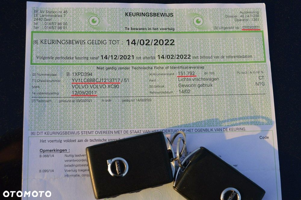 Volvo XC 90 D5 AWD Momentum - 3