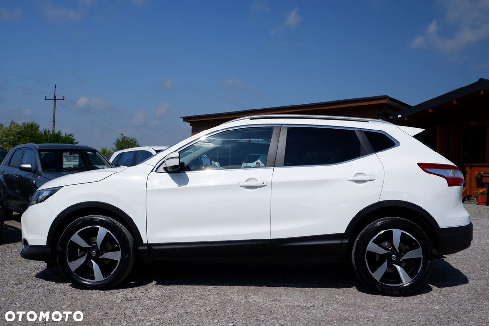 Nissan Qashqai 1.6 dCi Xtronic N-Connecta - 35