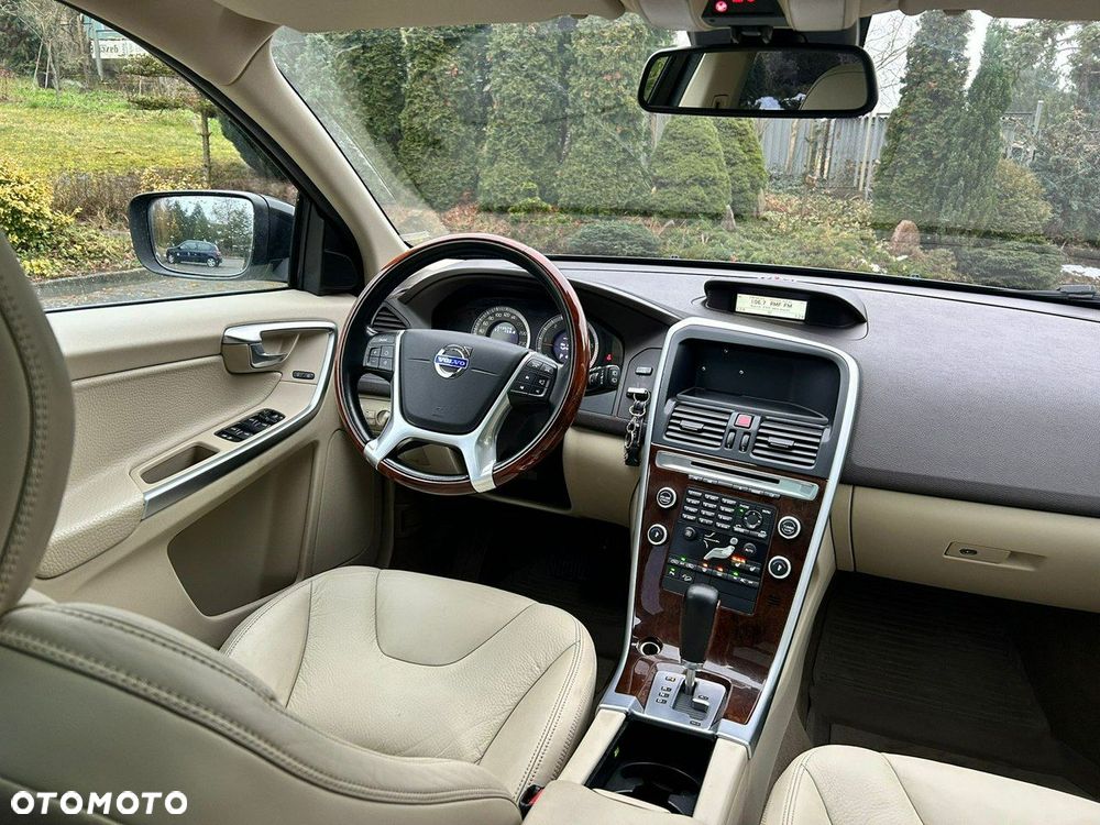 Volvo XC 60 - 38