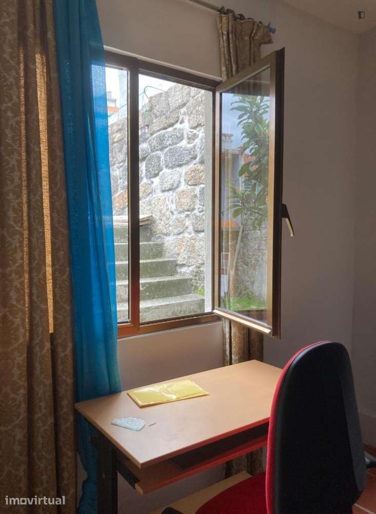 Estúdio - localizado em Paranhos Porto - Grande imagem: 2/6