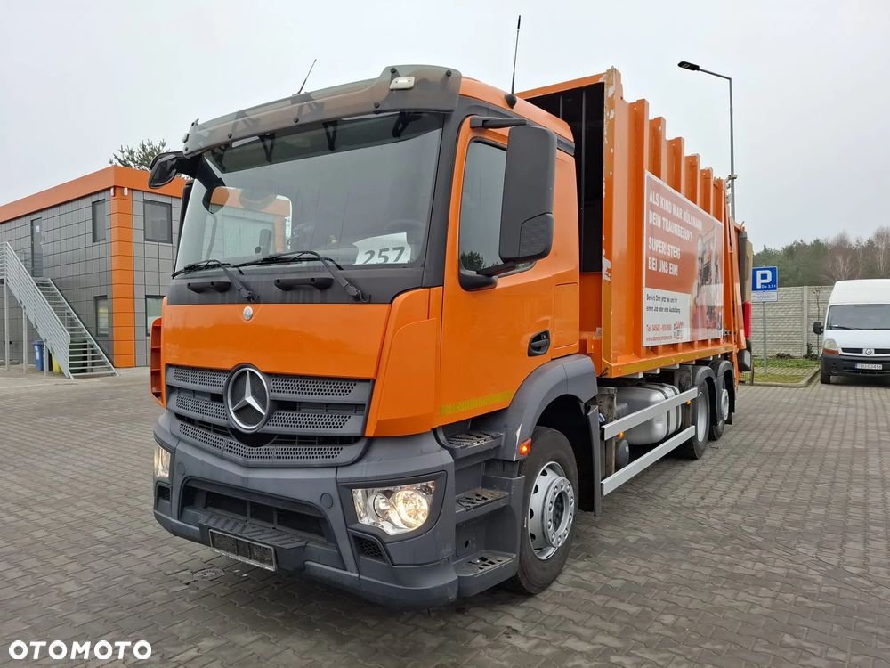 Mercedes-Benz ANTOS 2633 EURO 6 ZOELLER MEDIUM X 2 sprowadzony z DE - 1