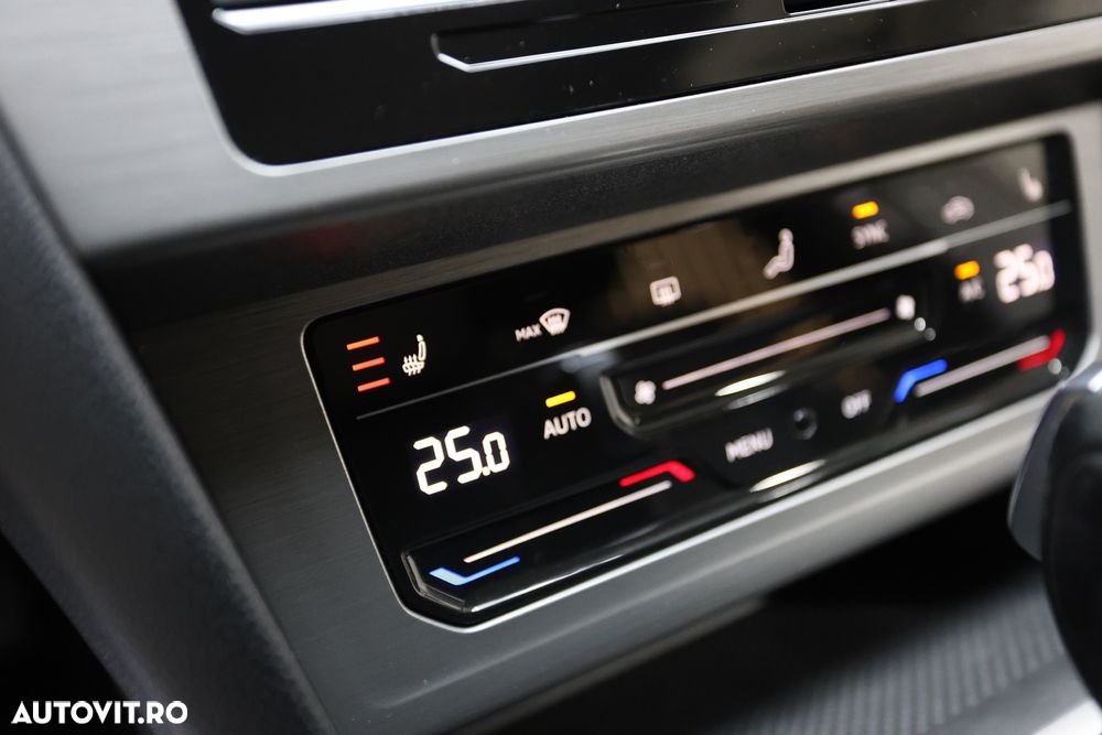 Volkswagen Passat 1.5 TSI ACT DSG Comfortline - 8