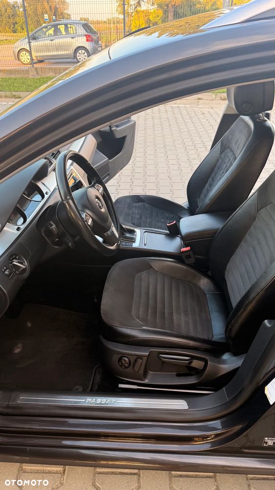 Volkswagen Passat 2.0 TDI Highline - 8