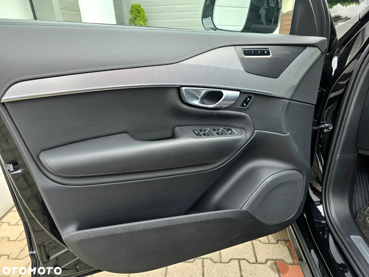 Volvo XC 60 T8 AWD Plug-in Hybrid Plus Dark - 8
