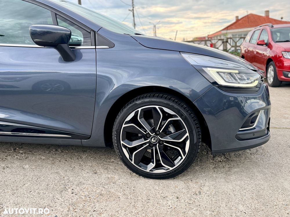 Renault Clio - 23