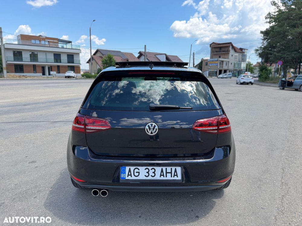 Volkswagen Golf 2.0 TDI DPF BMT DSG GTD - 2