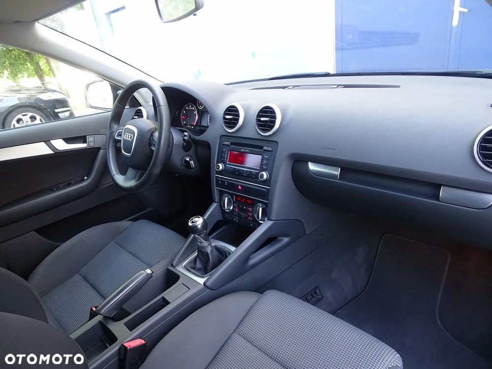Audi A3 Sportback 1.2 TFSI S line Sportpaket - 6