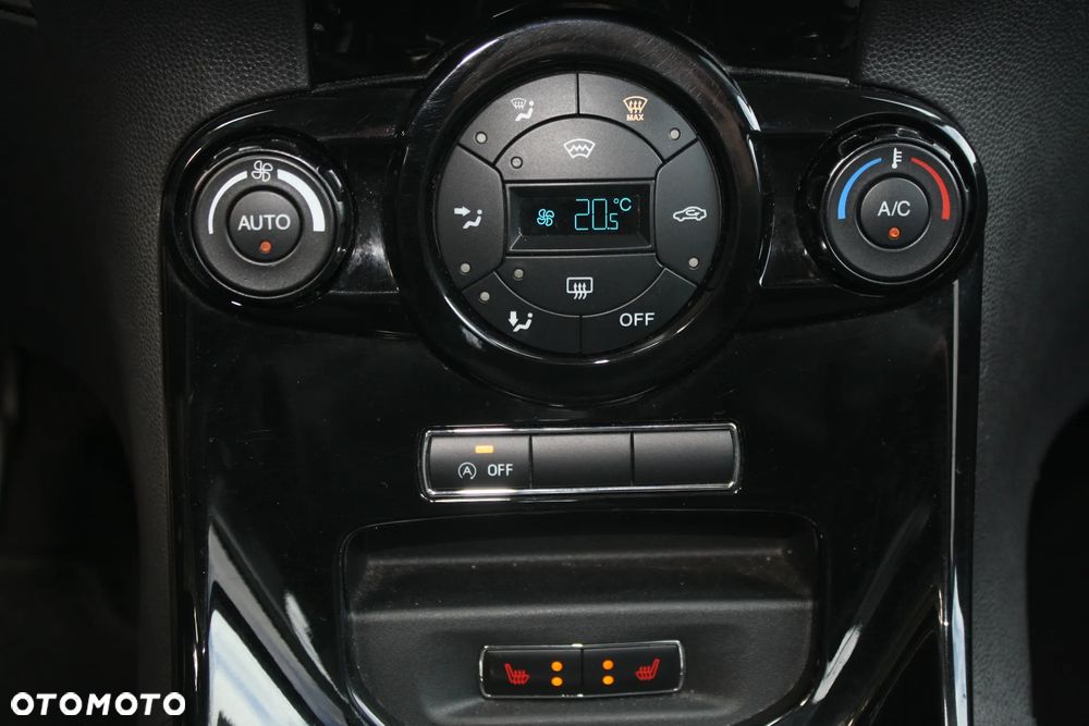 Ford Fiesta 1.0 EcoBoost STart-Stop ST-LINE - 23