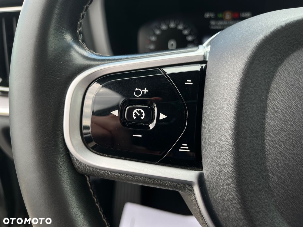 Volvo V60 B4 D Geartronic RDesign - 14