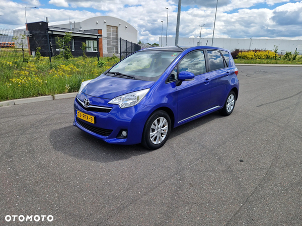 Toyota Verso S 1.33 VVT-i Cool