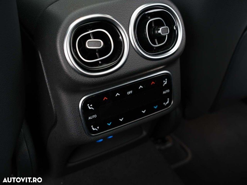 Mercedes-Benz GLC - 38