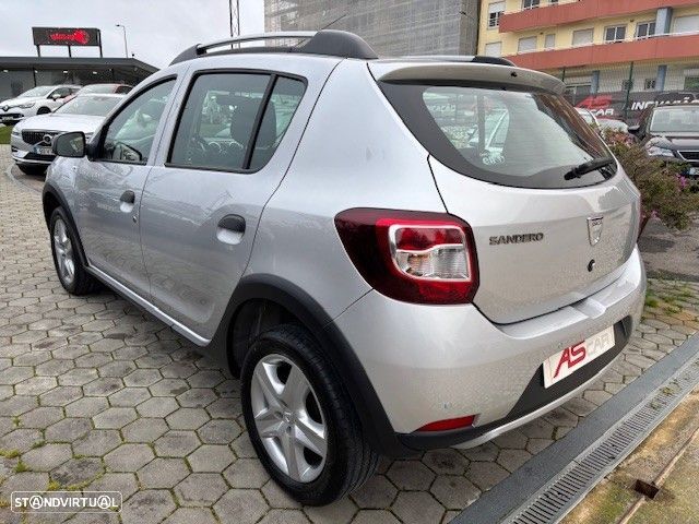 Dacia Sandero 0.9 TCe Stepway - 18