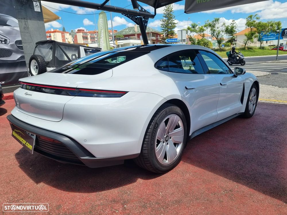 Porsche Taycan Standard - 8