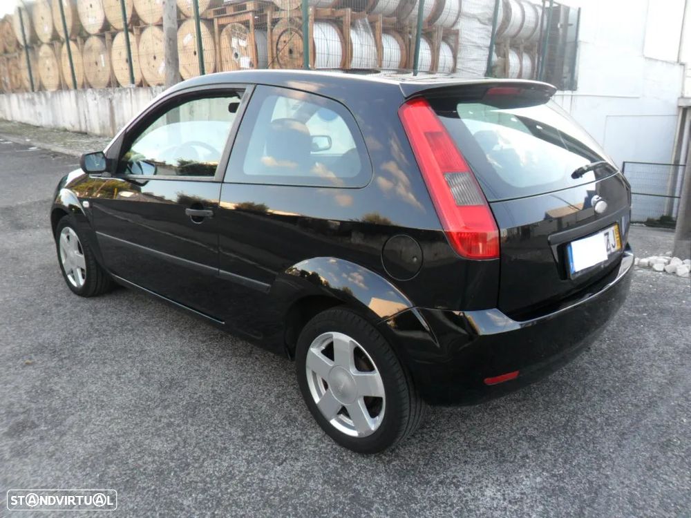 Ford Fiesta 1.4 TDCi Ghia - 9