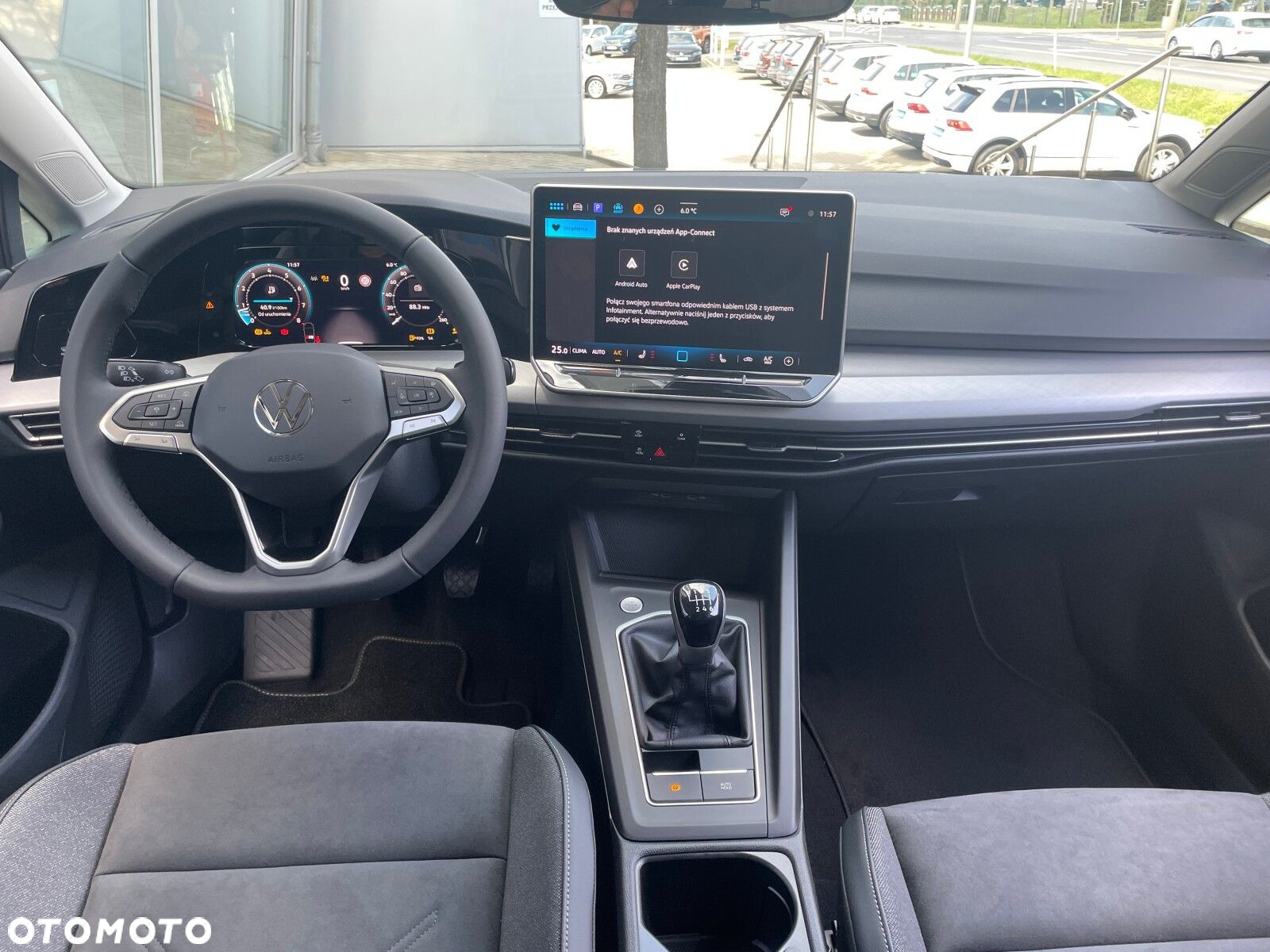 Volkswagen Golf - 11