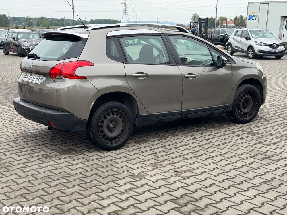 Peugeot 2008 PureTech 82 Style - 12