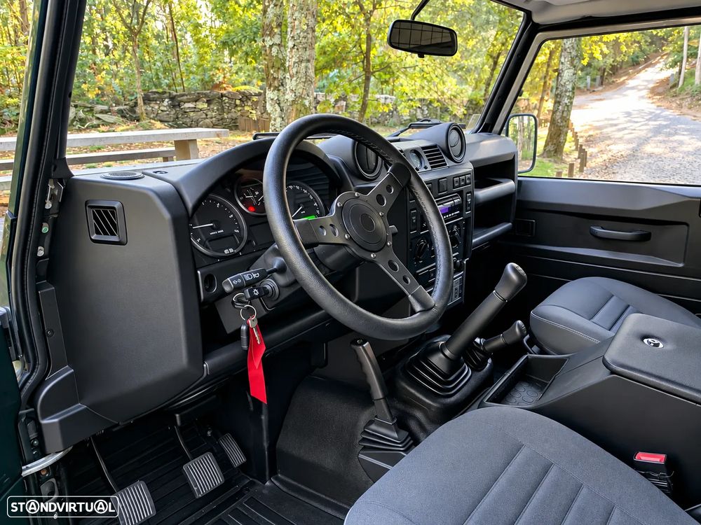 Land Rover Defender 90 2.4 CRD SE - 13