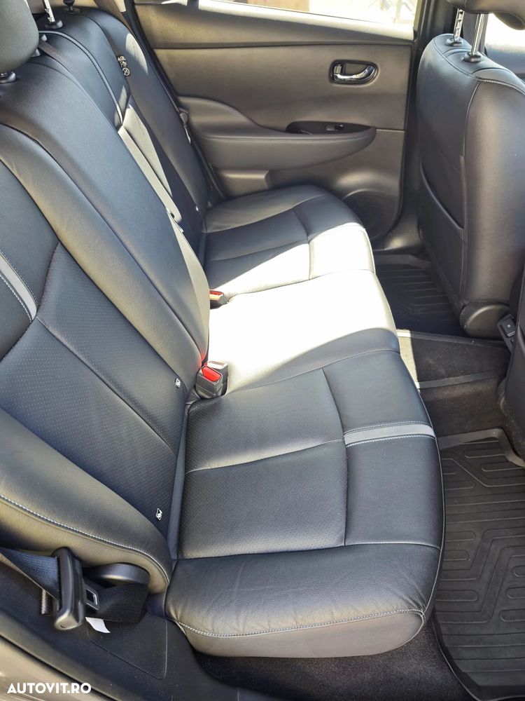 Nissan LEAF Tekna - 11