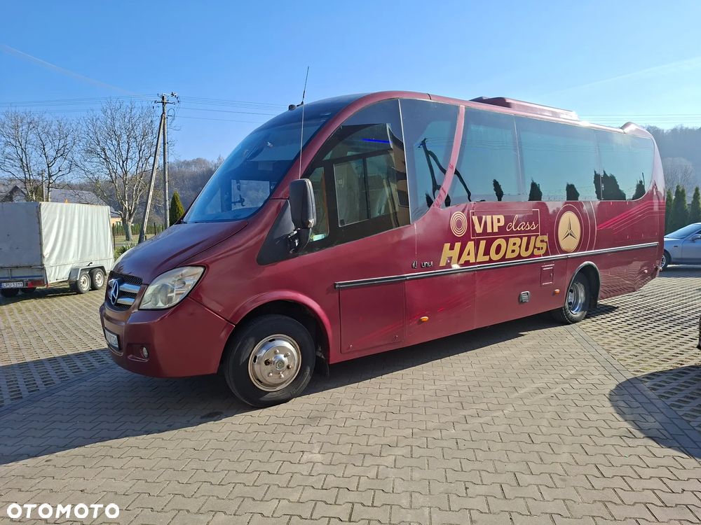 Mercedes-Benz 818 - 14