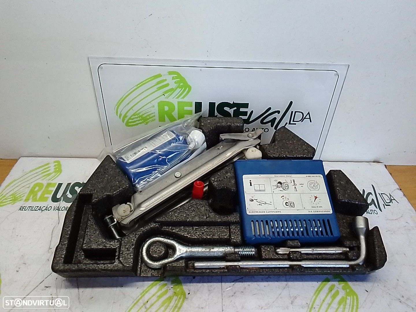 Kit Macaco + Chave Rodas + Compressor Mercedes-Benz M-Class (W164) - 1
