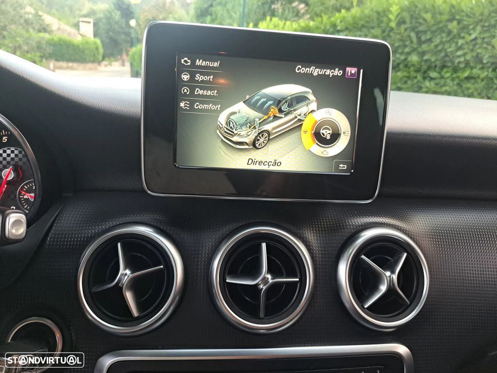 Mercedes-Benz A 180 7G-DCT Urban - 29
