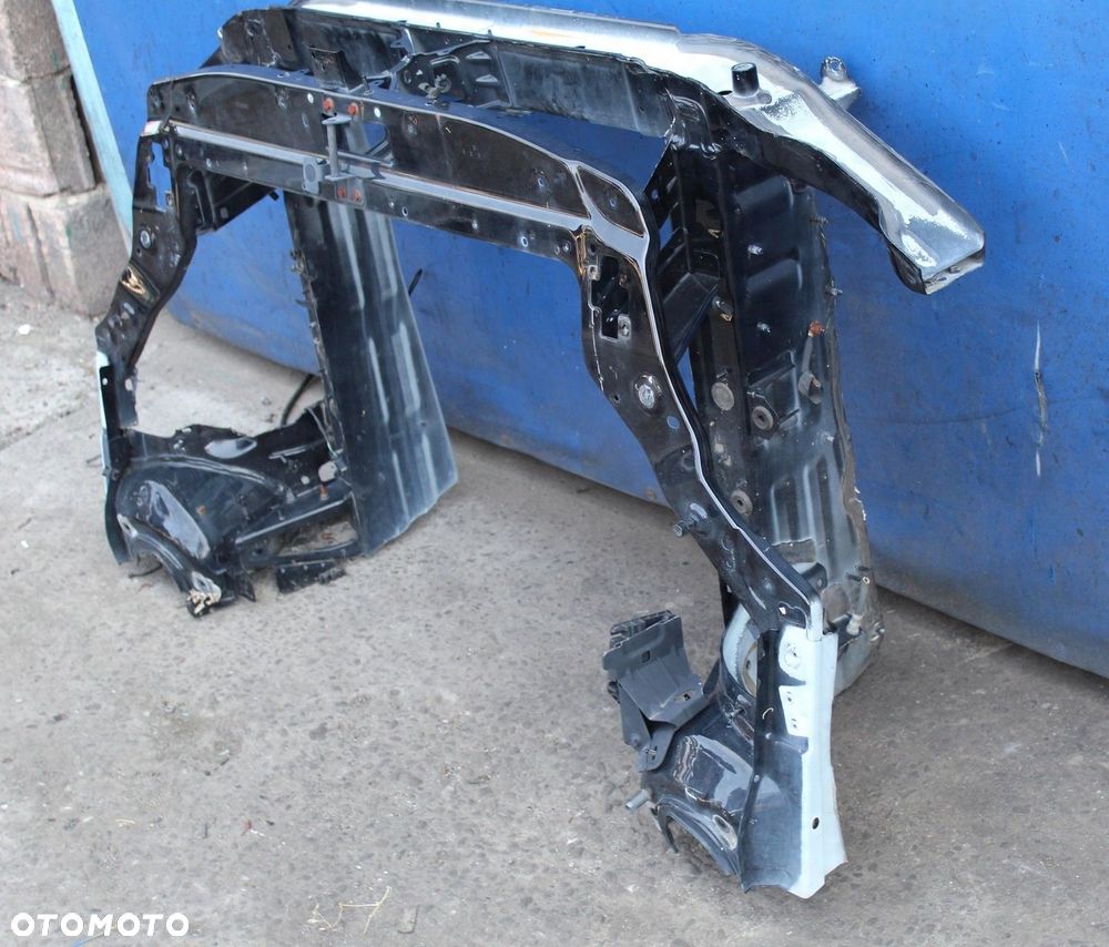 PAS PRZEDNI MERCEDES W172 - 3