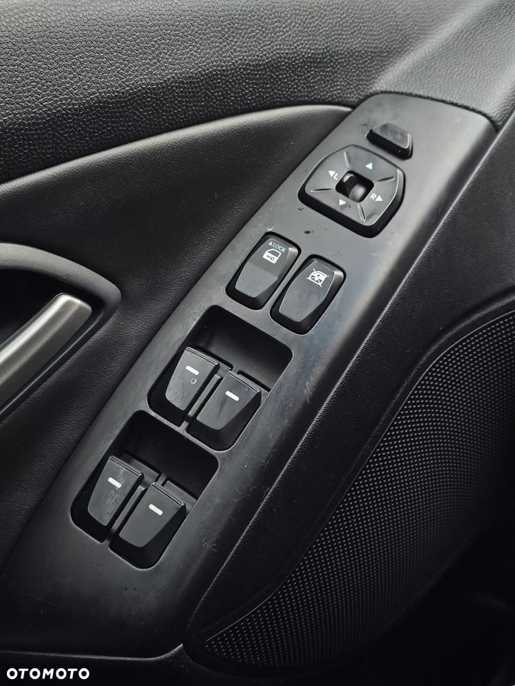 Hyundai ix35 1.7 CRDi Premium 2WD - 30