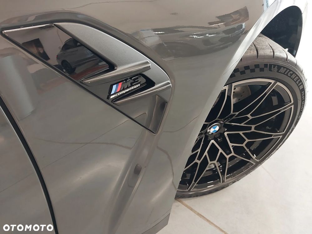BMW M3 Competition M xDrive - 29