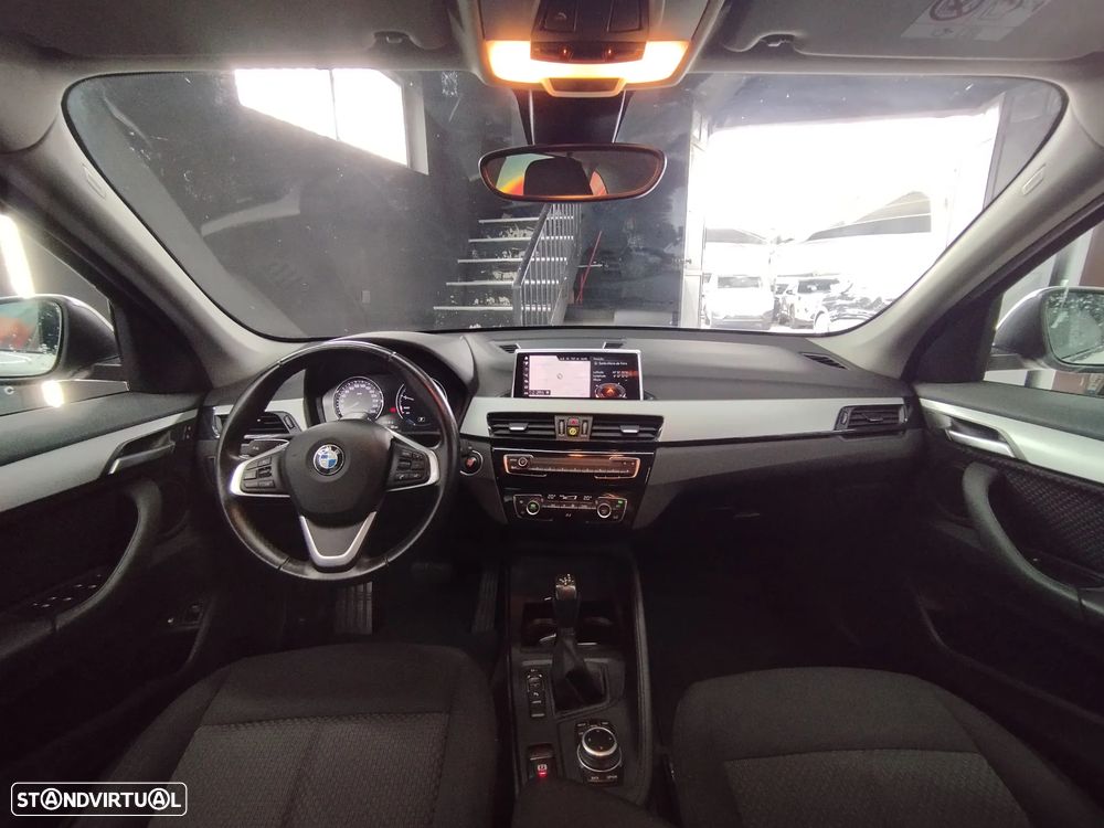 BMW X1 25 e xDrive Corporate Edition - 19