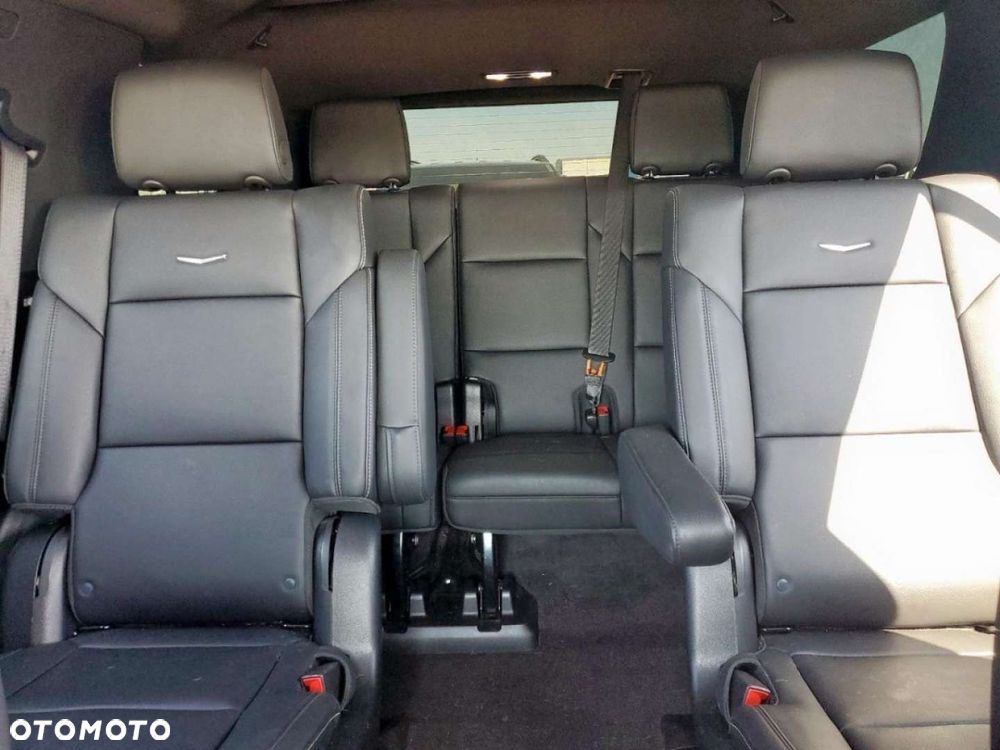 Cadillac Escalade - 10