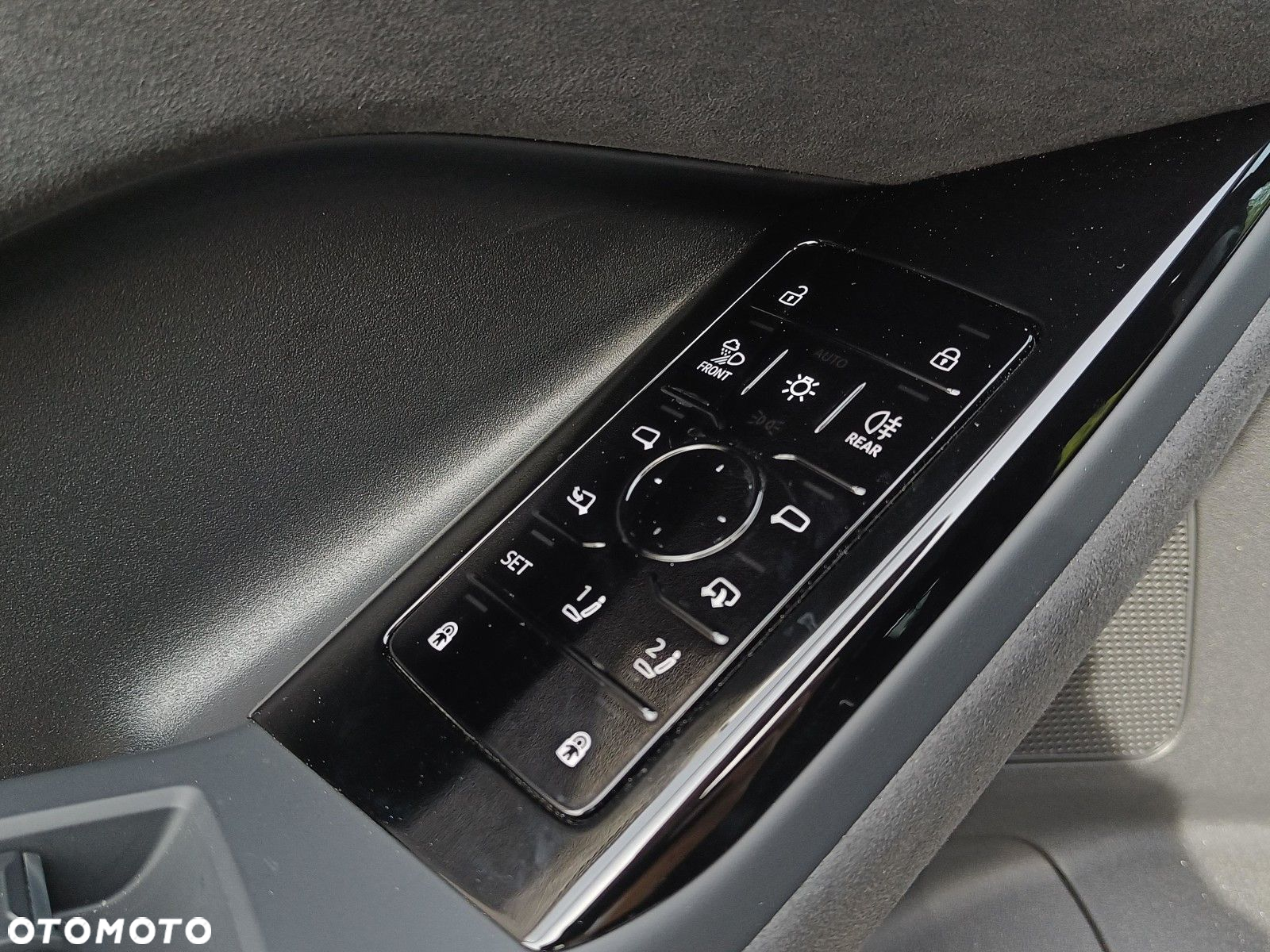 Audi Q6 e-tron - 22