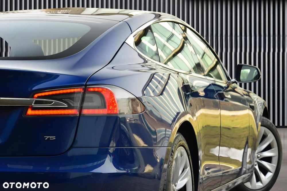 Tesla Model S 75 - 10