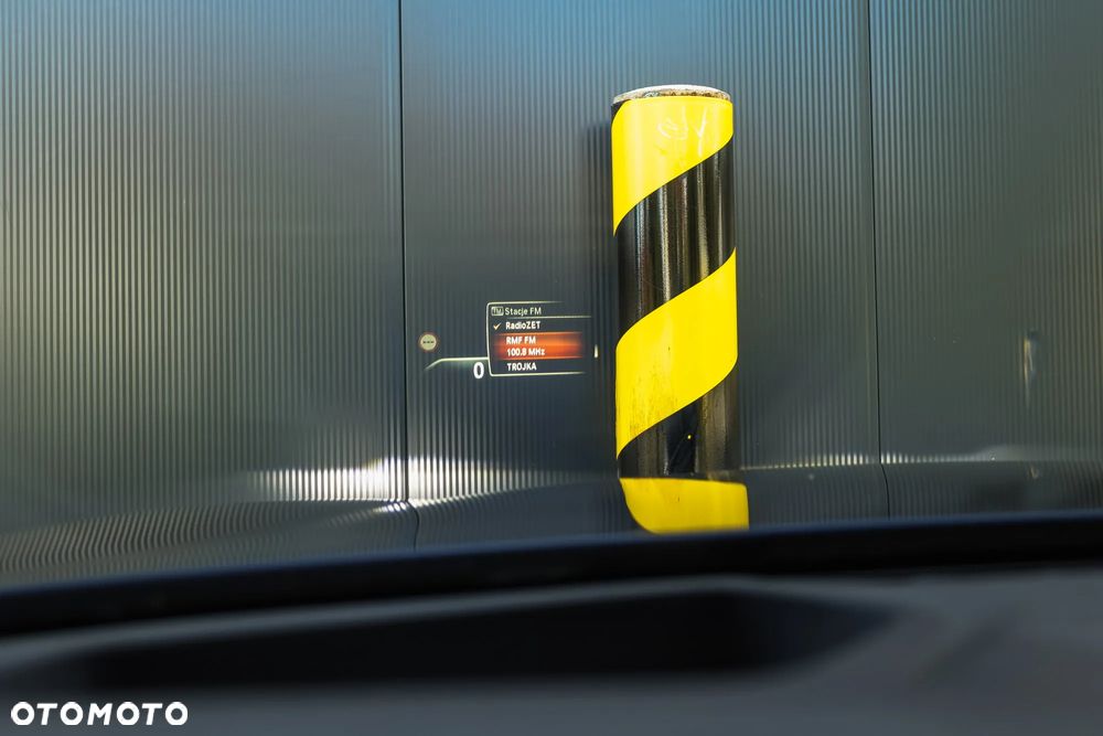 BMW Seria 5 520d xDrive Touring M Sport Edition - 37