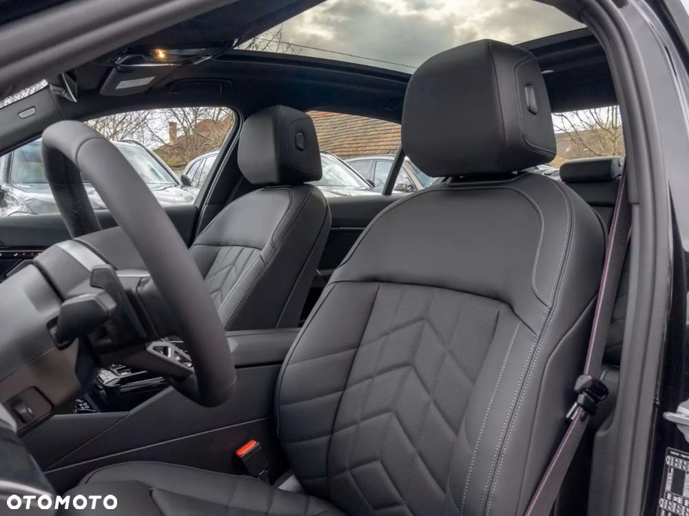 BMW Seria 5 540d xDrive mHEV M Sport - 26