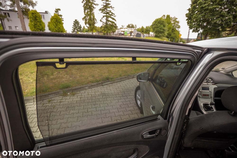 Ford Galaxy 2.2 TDCi Titanium - 38
