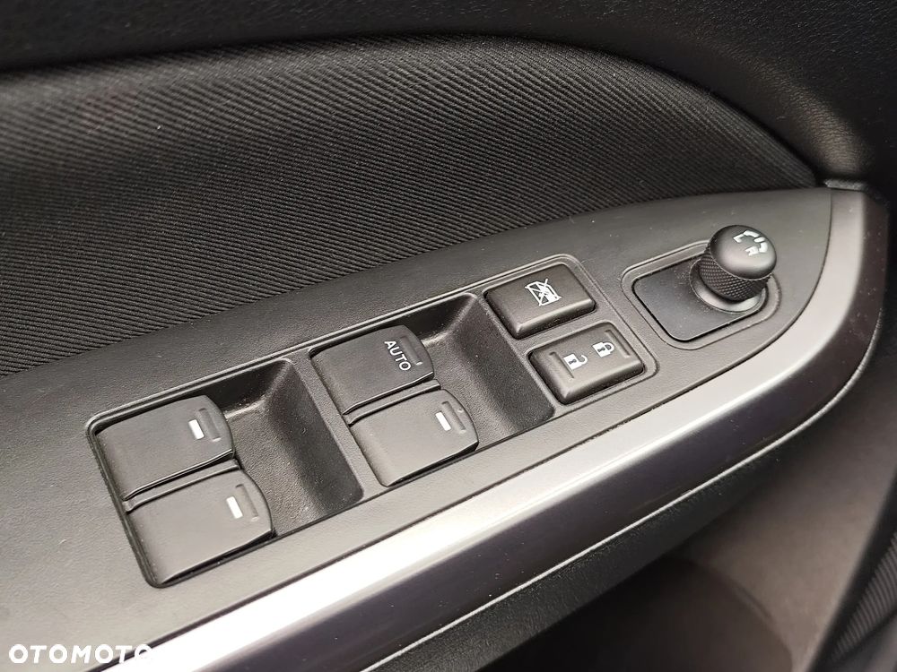 Suzuki Vitara 1.5 Strong Hybrid Premium 2WD AGS - 16